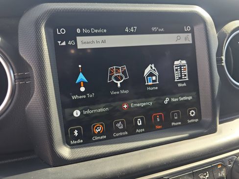 Used 2021 Jeep Wrangler Unlimited Sahara AWD/4WD image 19