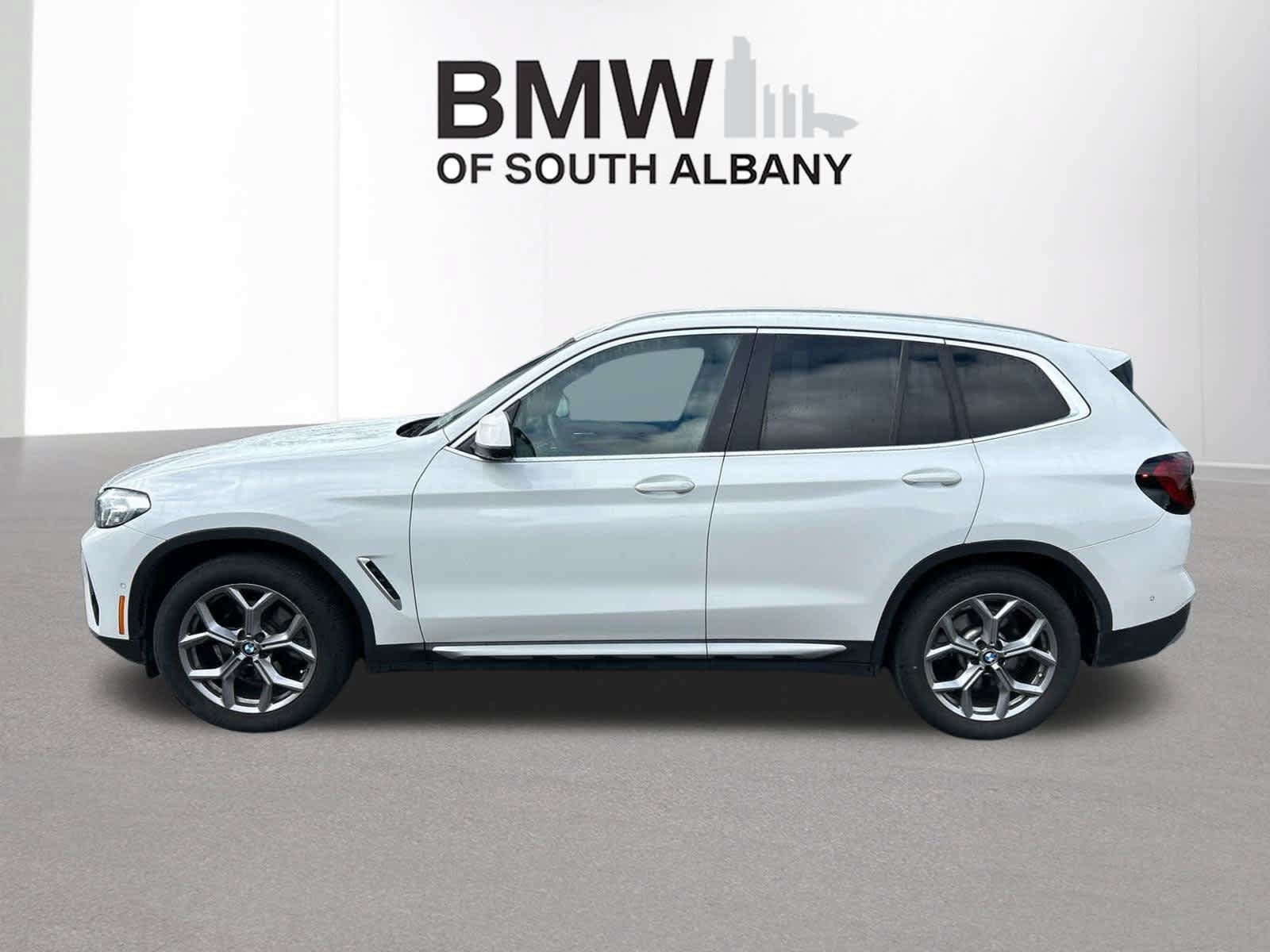 Used 2024 BMW X3 xDrive30i w/ Convenience Package AWD/4WD image 3