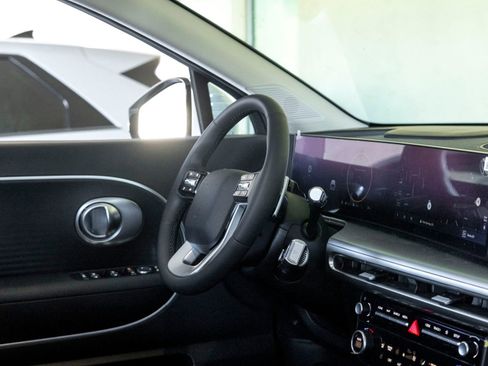 New 2026 Hyundai Ioniq 9 SE image 31