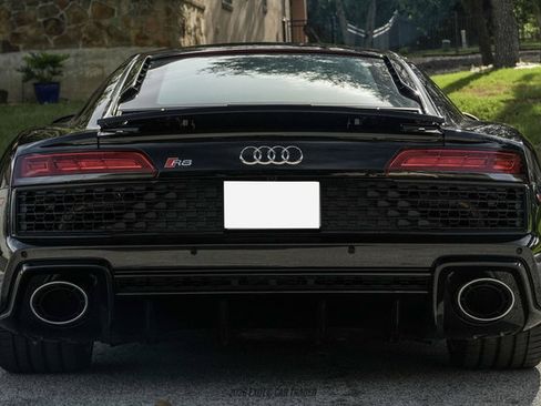 Used 2023 Audi R8 V10 performance RWD image 7
