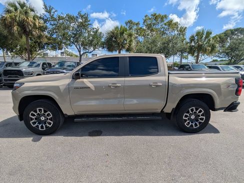 Used 2023 Chevrolet Colorado Z71 w/ Advanced Trailering Package AWD/4WD image 9