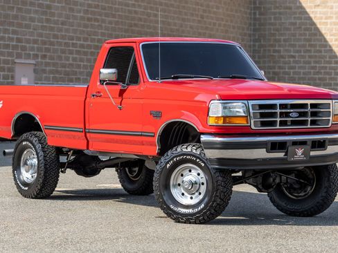 Used 1997 Ford F250 4x4 Regular Cab Heavy Duty image 1