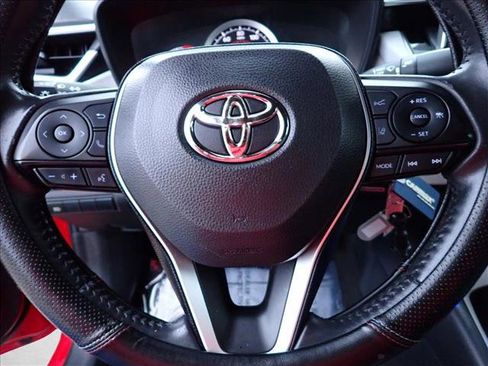 Used 2020 Toyota Corolla SE image 12