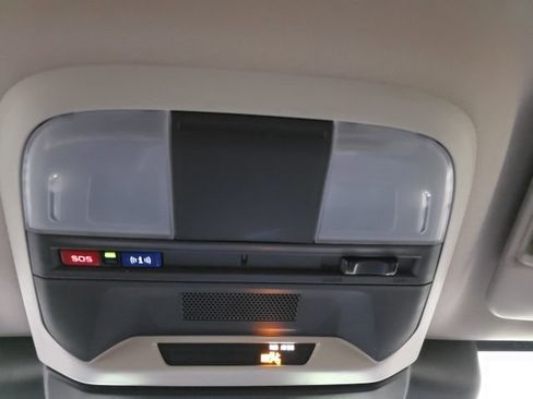 Used 2024 Subaru Crosstrek 2.0i Premium image 22