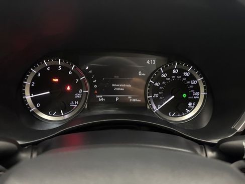 Used 2023 Toyota Highlander XSE image 18