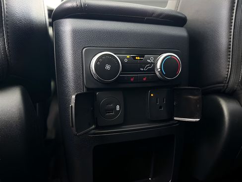 Used 2021 Ford Explorer Limited w/ Equipment Group 301A RWD image 22