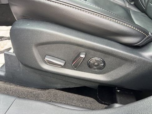 Certified 2018 Ford Explorer Platinum image 22