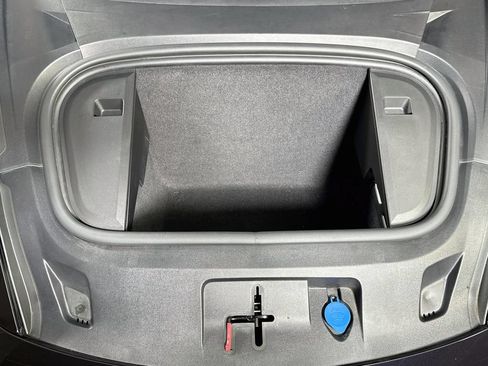 Certified 2023 Porsche Taycan RWD image 25