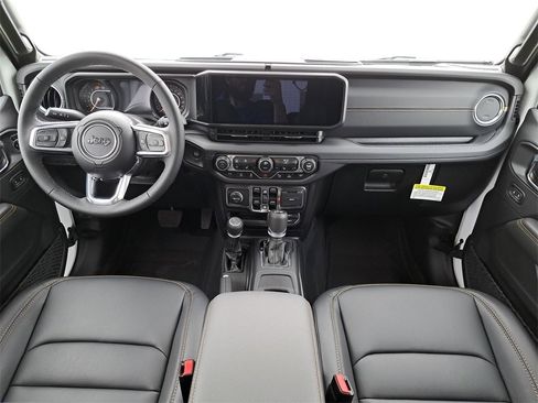 New 2025 Jeep Wrangler Unlimited Sahara image 9