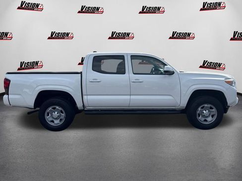 Used 2020 Toyota Tacoma SR AWD/4WD image 4