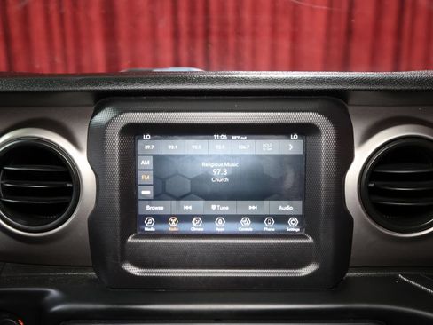 Used 2020 Jeep Wrangler Unlimited Sport AWD/4WD image 18