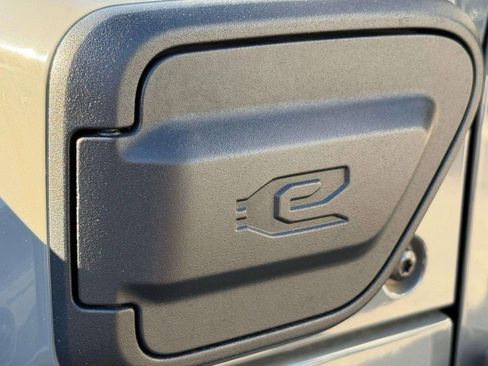 Used 2021 Jeep Wrangler Unlimited Sahara image 52