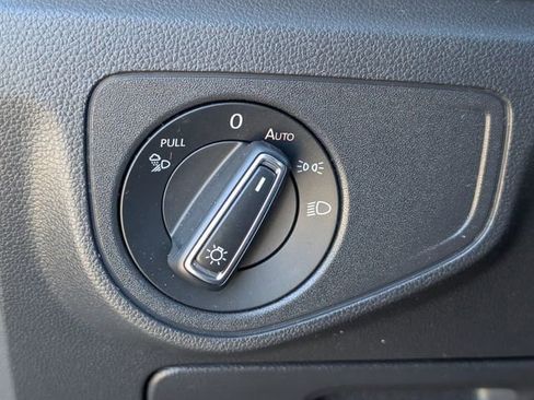 Used 2022 Volkswagen Atlas Cross Sport SEL Premium R-Line image 22