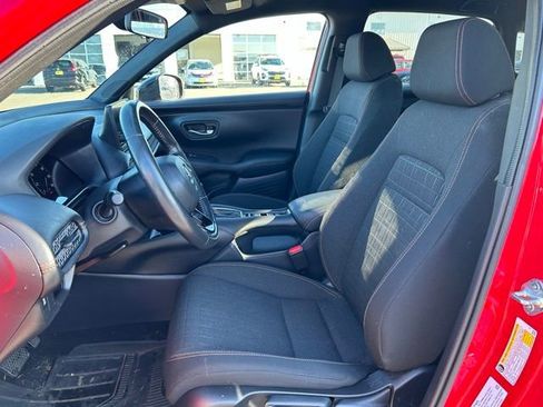 Used 2024 Honda HR-V Sport image 9