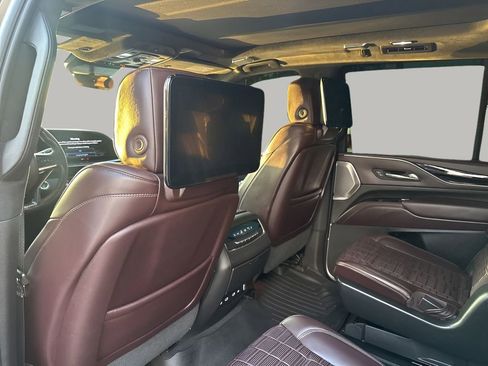 Used 2021 Cadillac Escalade Sport Platinum image 18