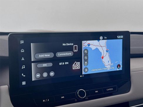 Used 2025 Mitsubishi Outlander SE image 14