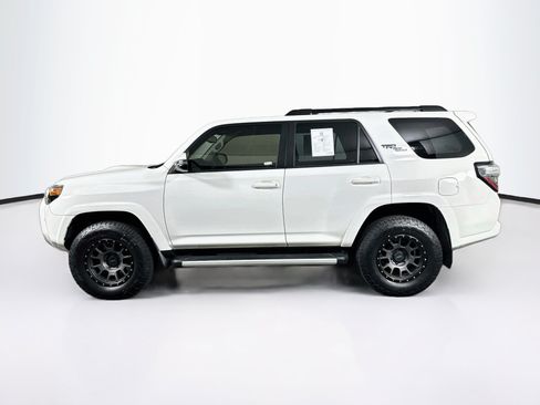 Used 2019 Toyota 4Runner TRD Off-Road Premium AWD/4WD image 4