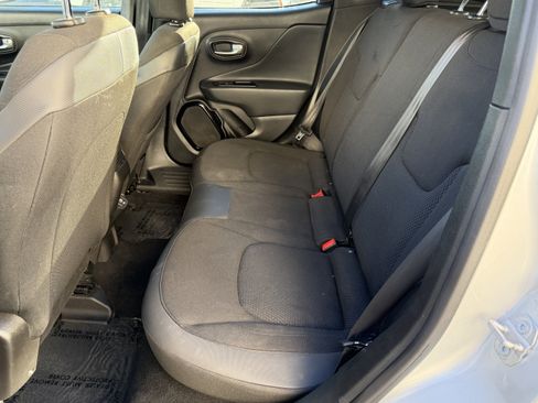 Certified 2019 Jeep Renegade Altitude w/ Quick Order Package 22M image 29