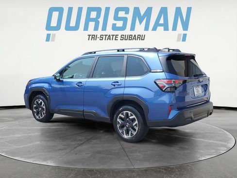 Used 2026 Subaru Forester Premium AWD/4WD image 4