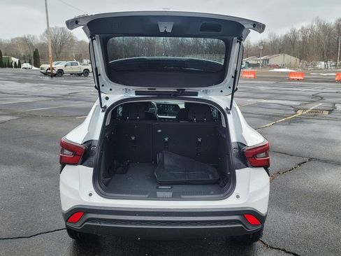 New 2026 Chevrolet Trax LS w/ LS Convenience Package image 11