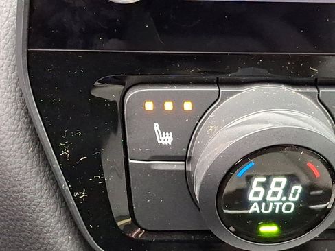 Used 2024 Toyota Grand Highlander XLE image 23