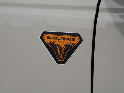 New 2026 Ford Bronco Badlands AWD/4WD image 21