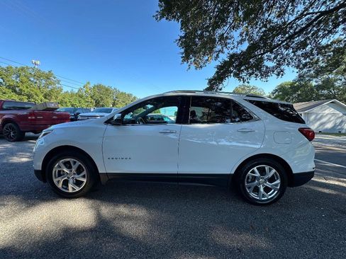Used 2021 Chevrolet Equinox Premier image 4