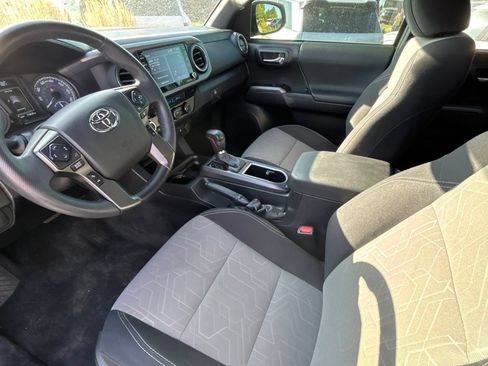 Used 2023 Toyota Tacoma TRD Off-Road w/ Black Out Package (TMS) AWD/4WD image 3