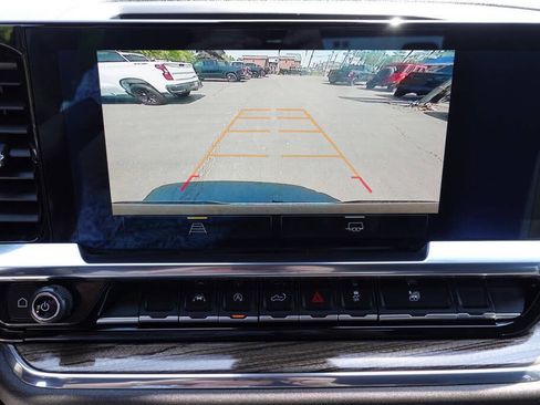 Used 2024 Chevrolet Silverado 1500 LT AWD/4WD image 47