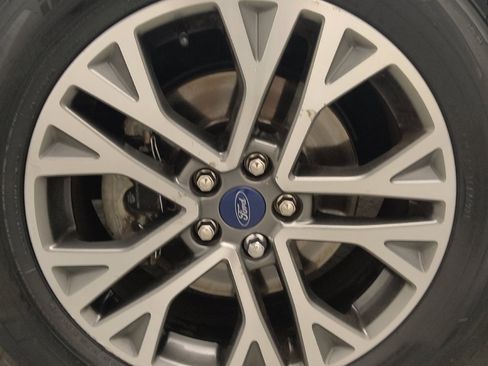 Used 2022 Ford Escape SEL FWD image 31