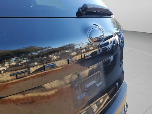 Used 2021 Kia Telluride SX w/ SX Prestige Package image 33