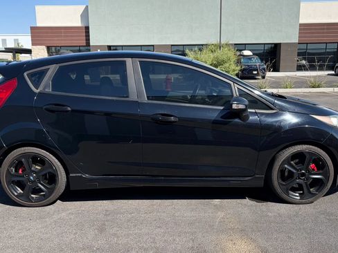 Used 2016 Ford Fiesta ST FWD image 6