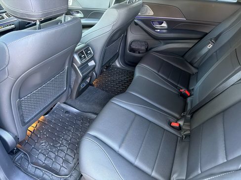 Used 2024 Mercedes-Benz GLE 450e 4MATIC image 11