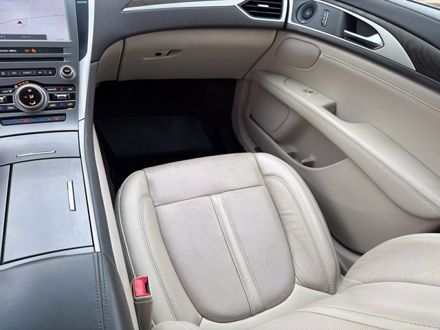 Used 2018 Lincoln MKZ Reserve FWD image 24