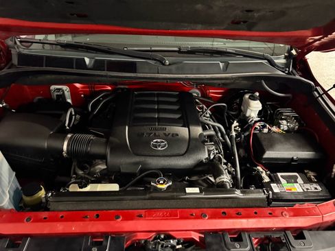 Used 2020 Toyota Tundra Limited w/ Limited Premium Package image 6