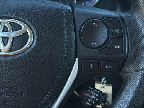 Used 2019 Toyota Corolla LE FWD image 25