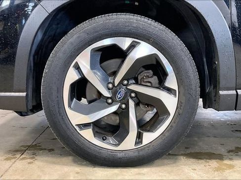 Used 2023 Subaru Forester Touring AWD/4WD image 9