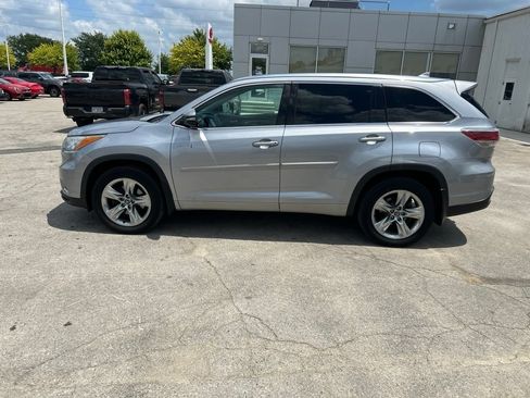 Used 2016 Toyota Highlander Limited Platinum w/ Protection Package #3 AWD/4WD image 4