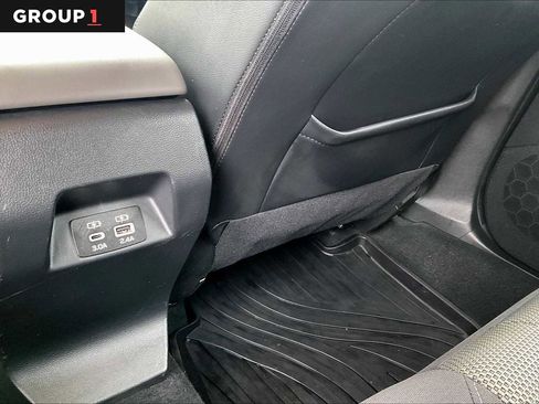 Used 2024 Subaru Crosstrek 2.0i Premium image 34