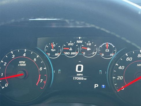 Used 2018 Chevrolet Camaro SS RWD image 28