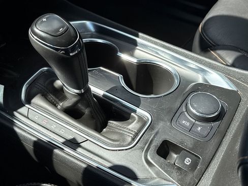 Used 2018 Chevrolet Traverse Premier w/ Driver Confidence II Package image 28