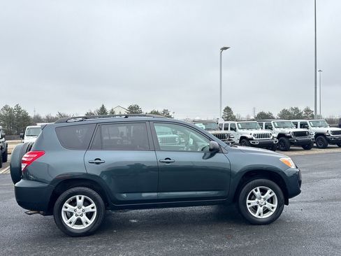 Used 2012 Toyota RAV4 4WD w/ Upgrade Value Pkg image 2