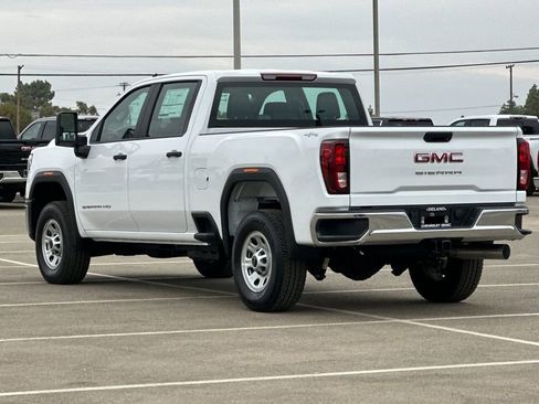 New 2026 GMC Sierra 2500 Pro image 3