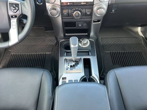 Used 2022 Toyota 4Runner TRD Sport AWD/4WD image 16