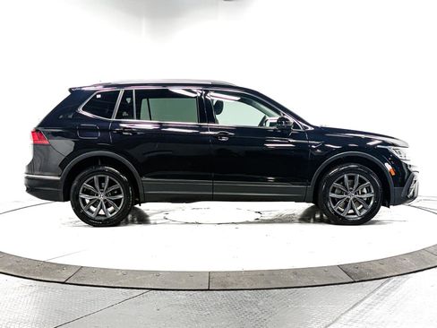 Used 2022 Volkswagen Tiguan SE image 12
