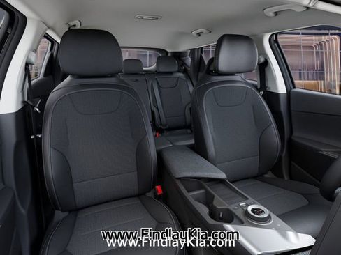 New 2025 Kia EV6 Light w/ Light LR Technology Package RWD image 18