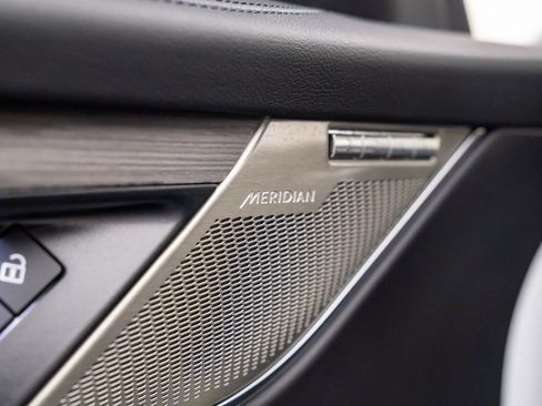 Used 2022 Jaguar F-PACE S image 15