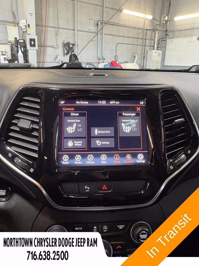 Used 2019 Jeep Cherokee Limited AWD/4WD image 14