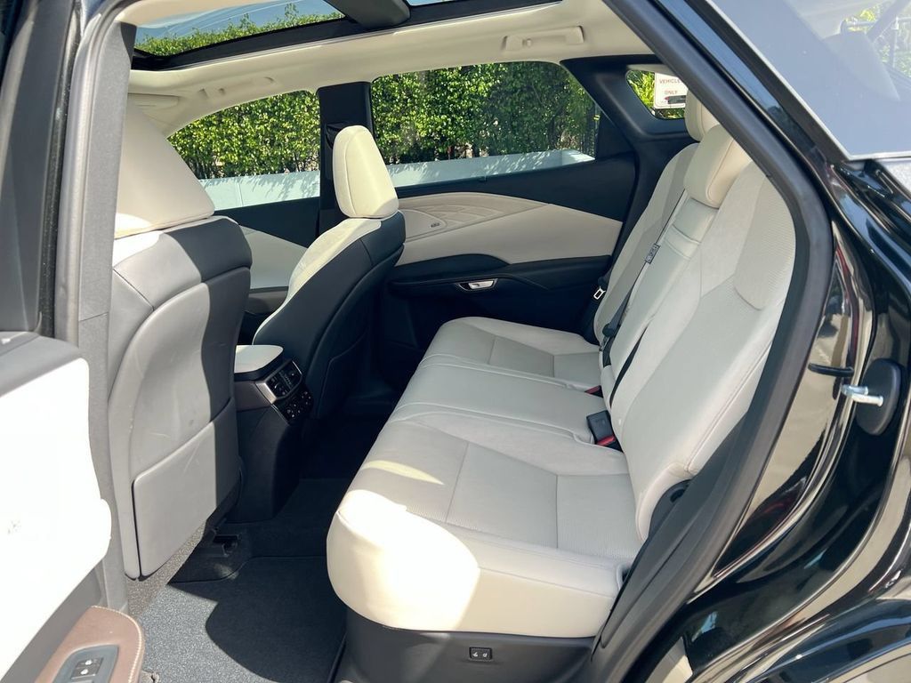 Certified 2024 Lexus RX 350 FWD w/ Convenience Package image 19