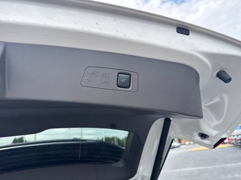 Used 2023 Lincoln Corsair AWD w/ Equipment Group 101A image 14